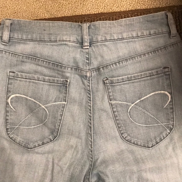 Ladies Chico’s Platinum Jeans - Picture 4 of 4